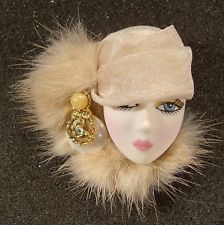 Resin Brooch, Party Face Masks, Face Brooch, Diva Dolls, Fabric Brooch, Face Jewellery, Vintage Jewelry Art, Doll Hat, Carnival Masks