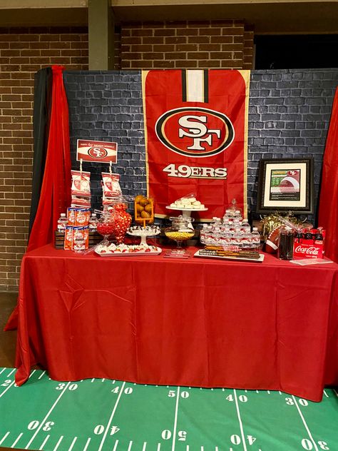 49er Football Party Food, 49ers Party Food, 49er Super Bowl Party, Niners Birthday Party, 49ers Theme Party Ideas, 49er Themed Birthday Party, 49er Decorations, 49er Party Decorations, 49er Party Ideas