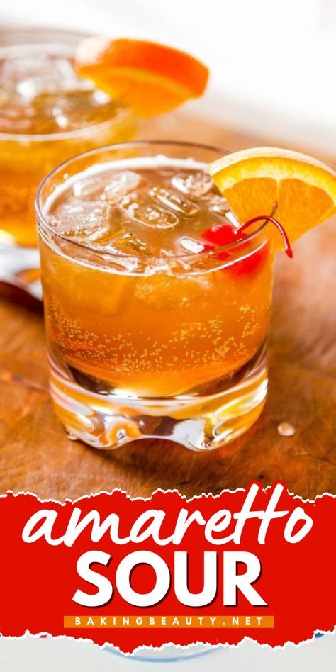 This amaretto sour cocktail is super easy and requires only three common ingredients. It is bright, refreshing, and perfect for parties. Amerreto Sour Recipes, Amaretto Drinks Recipes, Amaretto Sour Recipe, Amaretto Drinks, Amaretto Sour Cocktail, Sour Drink, Easy Alcoholic Drinks, Amaretto Sour, Fun Drinks Alcohol