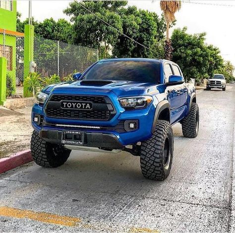 Tacoma Nation™ on Instagram: “Now that is a beautiful rig! ▪▪ Photo Credit - @tacomatrd2018 ▪▪ Tacoma Nation is on an adventure to build our own community of like-minded…” 2014 Tacoma, Toyota Tacoma Lifted, Toyota Tacoma Accessories, Toyota Tacoma Mods, Tacoma Accessories, 2014 Toyota Tacoma, Tacoma Mods, Toyota Tacoma Trd Sport, Toyota Tacoma 4x4