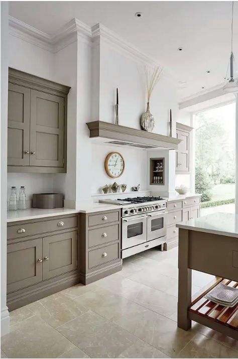 white countertops and mushroom cabinets Grey And White Kitchen, Shaker Style Kitchen Cabinets, Romantic Kitchen, Taupe Kitchen, Gray And White Kitchen, Shaker Style Kitchens, Kitchen Cabinet Styles, Grey Kitchens, Kitchen Trends