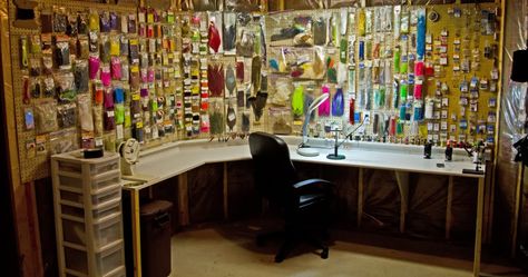 Fly Tying Desk, Fishing Basics, Fly Casting, Fishing Room, Fly Fishing Tips, Fly Fishing Gear, Fly Fisherman, Fly Rods, Sport Fishing