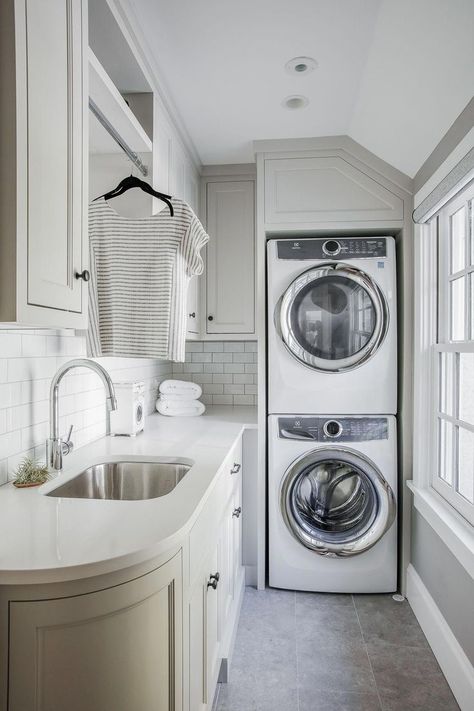 Laundry Room Stackable, Narrow Laundry Room, Small Utility Room, Stacked Laundry Room, Laundry Room Ideas Small Space, Room Storage Diy, Dream Laundry Room, Laundry Room Closet, Laundry Room Layouts