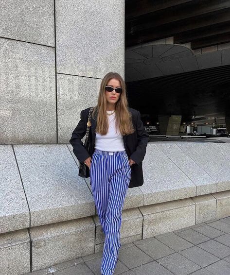 60+ Trendy Striped Pants Outfits From Casual To Chic [2023]: What To Wear With Striped Pants Annabel Rosendahl, Stripe Pants Outfit, Striped Trousers, Pants Outfits, Striped Pants, Outfits Ideas, Pants Outfit, What To Wear, Fashion Forward