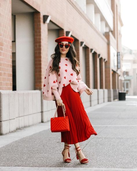 MARIAH AMADOR’s Instagram photo: “Give me all the heart sweaters ❌⭕️♥️💗 love this sweater from @chicwish I linked a bunch of Valentine’s Day inspired outfits on…” Heart Sweater Outfit, Heart Sweaters, Sweater Outfit, Heart Sweater, Inspired Outfits, Sweater Outfits, Love This, Midi Skirt, Outfit Inspirations