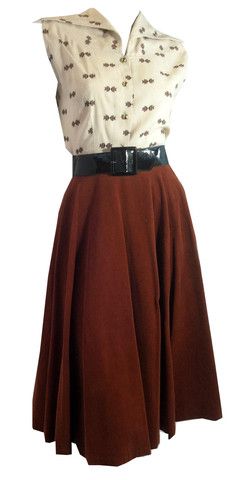 Weirdcore Outfits, 1950s Skirt, 50s Outfits, Authentic Life, Vintage Inspired Fashion, Corduroy Skirt, 50s Fashion, Vintage Skirt, Closet Vintage