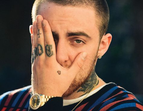 Mac Miller Spins A Classic Billy Joel Cut With "Vienna" Mac Miller Wallpaper, Larry Fisherman, Mac Miller Albums, Mac Miller Tattoos, Mack Attack, Fire Emoji, Lil Xan, Eye Symbol, New Mac