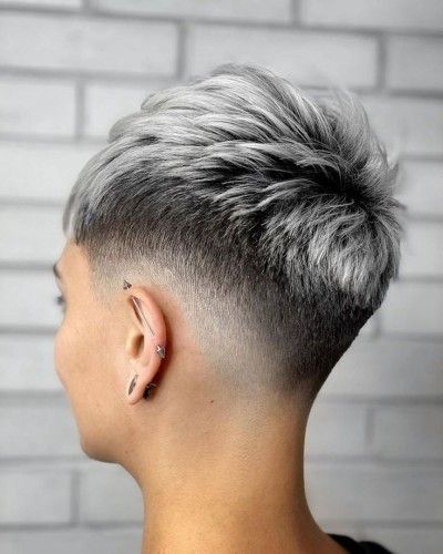 Lesbian Haircuts - 40 Epic Hairstyles for Lesbians - Our Taste For Life Lesbian Haircut, Funky Short Hair, Pixie Haircut For Thick Hair, Short Hair Undercut, Short Grey Hair, Super Short Hair, Edgy Short Hair, Hair 2018, Very Short Hair