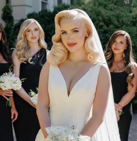 Old Hollywood Wedding Hair, Hollywood Wedding Hair, Wedding Hair Looks, Vintage Inspired Wedding Hair, Glam Bride Makeup, Old Hollywood Hair, Old Hollywood Wedding, Classic Wedding Hair, Blonde Hair Makeup