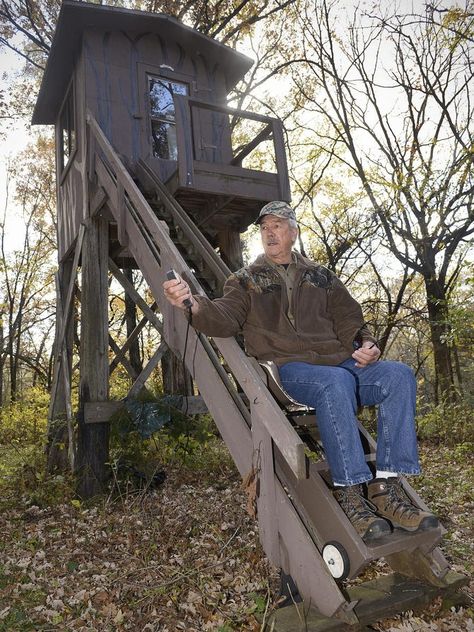 Deer Stand Windows, Tower Deer Stands, Deer Hunting Stands, Deer Stand Plans, Hunting Stands, Deer Stands, Whitetail Deer Hunting, Deer Blind, Hunting Diy