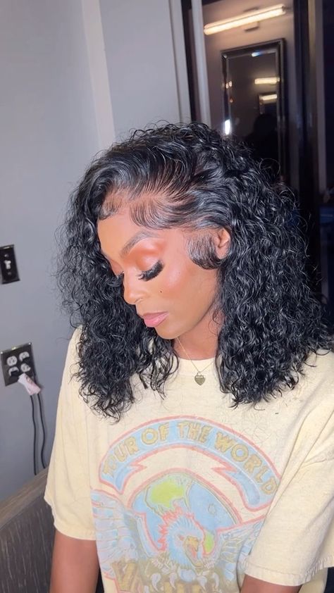 @hairbylicia shared a video on Instagram: “Short Sexy fun curly look 😍😍😍 Who would try this??? 3 bundles & frontal #hairbylicia #hairgoals #nofilter #natural hairstyles…” • May 19, 2022 at 12:48am UTC Curly Hair Side Part, Widows Peak Hairstyles, Short Lace Front Wigs, Short Curly Wig, Curly Lace Wig, Frontal Wig Hairstyles, Curly Bob Wigs, Short Curly Wigs, Deep Wave Hairstyles