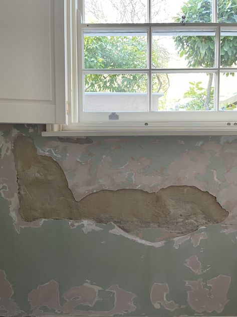 How the wall looked once all the flaky, crumbly plaster had been removed with a scraper tool. Patching Plaster Walls, Repairing Plaster Walls, Plaster Walls Diy, Bathroom Ceiling Ideas, Peeling Wall, Plaster Repair, Wall Primer, House Repair, Diy Plaster