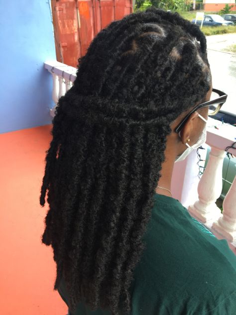 Black faux locs, bra-strap length | Hair: Noir Afro Twist Bulk, 4 packs | Ig:_twisted.strandzz Bra Strap Length Locs, Black Faux Locs, Afro Twist, Bra Strap, Faux Locs, Bra Straps, Length Hair, Locs, Shiva