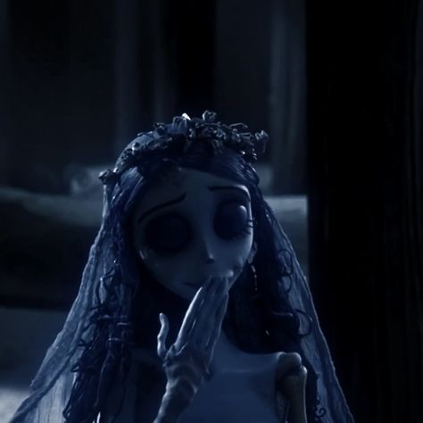 Corspride Bride Pfp, Corpse Bride Widget Icons, Corpse Bride Emily Aesthetic, Corpse Bride App Icons, Halloween Pfps Aesthetic, Corpse Bride Widget, Corpse Bride Icon, Emily Corpse Bride Pfp, Corpse Bride Pfp