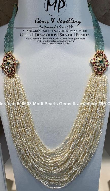 Small Beads Jewelry Indian Gold, Small Pearl Necklace Indian, Small Pearls Indian Jewellery, Pearls Jewelry Indian, Neck Pieces Jewelry, Fancy Jewelry Necklace, Diamond Earrings Design, Pearl Jewelry Design, Gold Jewelry Simple Necklace