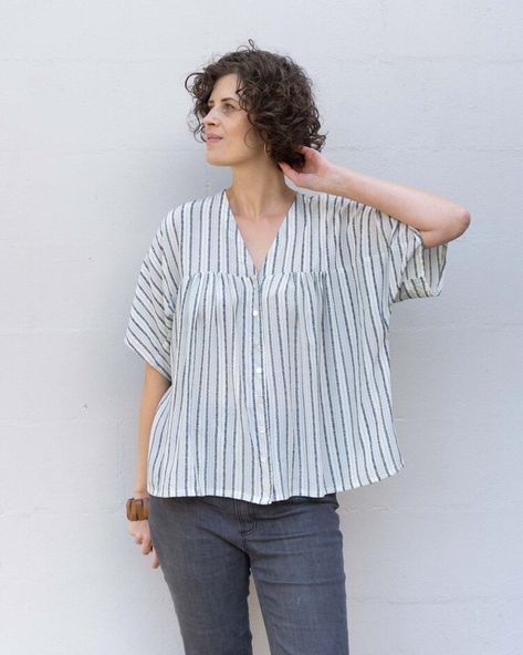 Maternity Top Patterns Free Sewing, Women’s Top Sewing Pattern, Blouse Diy Sewing, Blouse Pattern Sewing Free, Blouse Pattern Sewing Simple, Blouse Sewing Pattern Free, Free Blouse Pattern, Blouse Sewing Patterns, Sewing Pattern Blouse