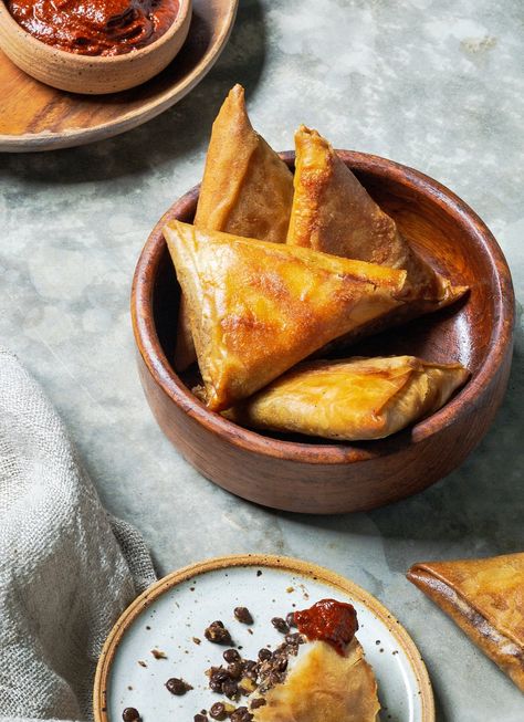 Ye Misir Sambusa: Get Luladey Moges' from-scratch recipe for how to make Ethiopian Lentil Samosas | CBC Life Sambusa Recipe, Ethiopian Lentils, Phyllo Dough Recipes, Samosa Recipe, Ethiopian Food, Dough Recipes, Phyllo Dough, Spinach And Feta, New Cookbooks