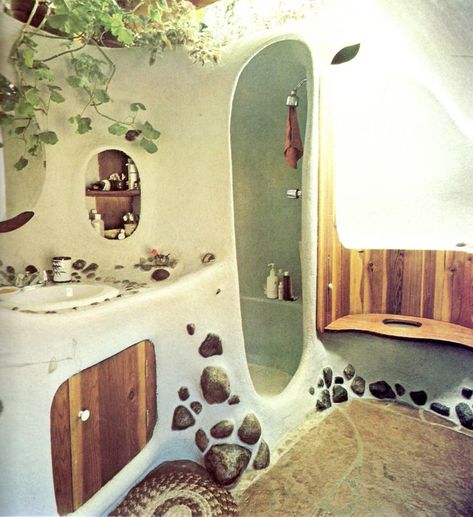 Casa Fantasy, Cob Building, Casa Hobbit, Case In Pietra, Earthship Home, Natural Homes, Cob House, Hobbit House, Earth Homes