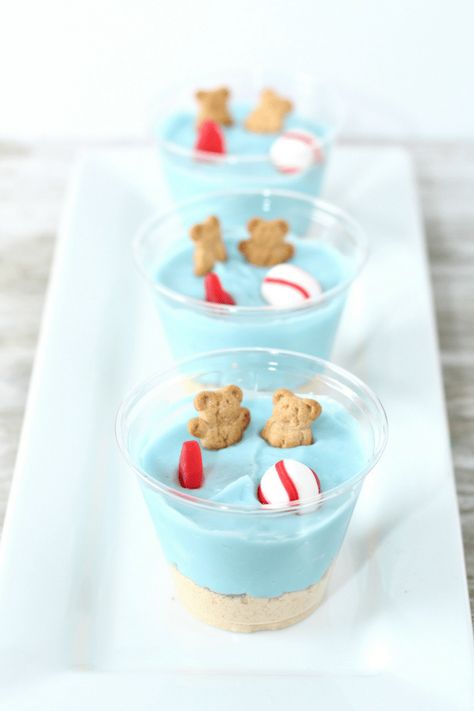 Beachy White Chocolate Pudding Cups Party Food For A Crowd, Chocolate Pudding Cups, White Chocolate Pudding, Dessert Cups Recipes, Dessert Treats, Summer Baking, Pudding Cups, Fourth Of July Food, Baking With Kids