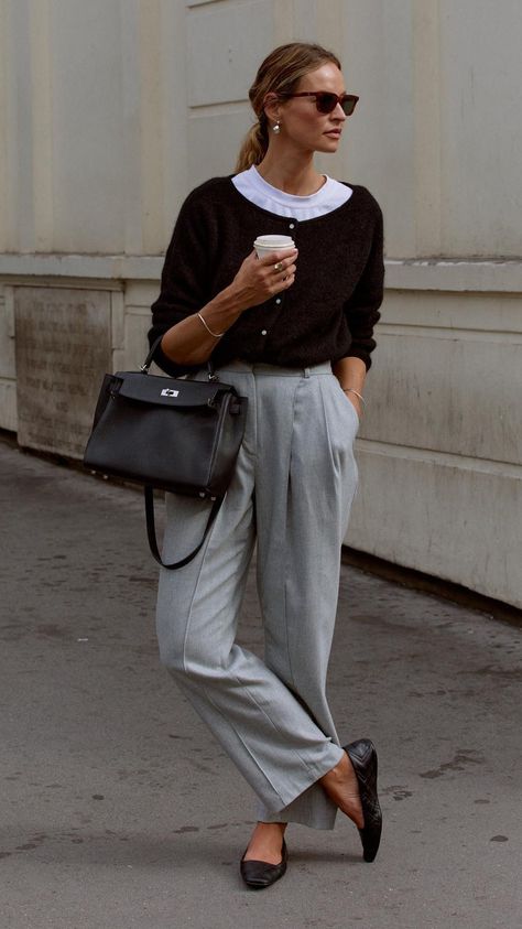 If you're looking for new ways to wear your favourite French girlâapproved pumps, here are six ballet flat outfits to try now. Light Grey Trousers Outfit, Light Grey Pants Outfit, Black Flats Outfit, Grey Trousers Outfit, Flat Outfits, Cropped Cardigan Outfit, Crop Cardigan Outfit, Grey Pants Outfit, Pumps Outfit