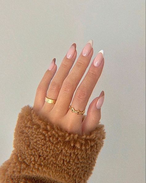 Ongles Beiges, Boho Nails, Soft Nails, Trendy Nail Design, Neutral Nails, Minimalist Nails, Classy Nails, Chic Nails, Short Acrylic Nails