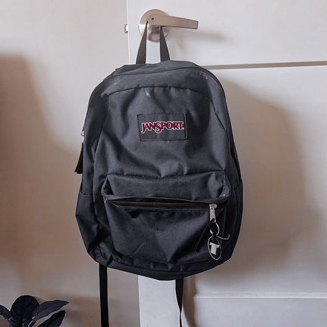 Blue Jansport Backpacks, Vintage Backpacks Aesthetic, Navy Blue Jansport, Jansport Backpacks Aesthetic, Blue Jansport Backpack, Best Bullet Journal Pens, Spider Man Aesthetic, Backpacks Aesthetic, Jansport Backpacks