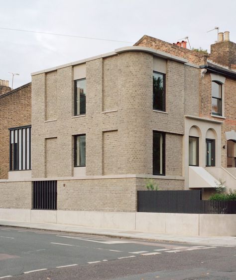 Limewash Paint Exterior, Victorian Street, Three Bedroom House, Small Courtyards, Red Brick House, Property Design, London House, Corner House, Victorian Terrace