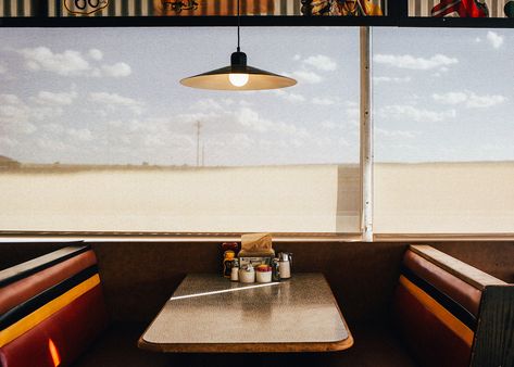 if-you-leave:    Arnaud Montagard New York Noel, Edward Hopper Paintings, Station Essence, New Topographics, The Road Not Taken, Beat Generation, William Eggleston, American Diner, 카페 인테리어 디자인