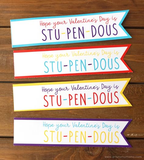 Wish friends or classmates a "Stu-Pen-Dous" Valentine's Day with these Free Printable Pen Valentines! Valentine Pencil Cards Free Printable, Pen Valentine Printable Free, Invisible Pen Valentines, Pencil Valentine Printable Free, Pen Valentine Printable, Pen Gift Tag, Pen Valentines, Free Printable Valentines Tags, Valentine School