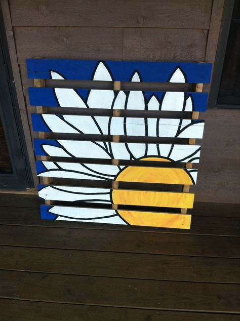 Combination of mine and my fiancee's talent. I made the pallet and she did the painting. I couldn't paint anything artistic. She could spill paint and it would look better than anything I could do. Pallet Projects Painting, Painting Pallets, Pallet Painting Outdoor, Painted Pallets For Outside, Pallet Painting Outdoor Garden, Painted Pallets Ideas, One Pallet Two Artist, Mini Pallet Ideas, Limited Pallet Paintings