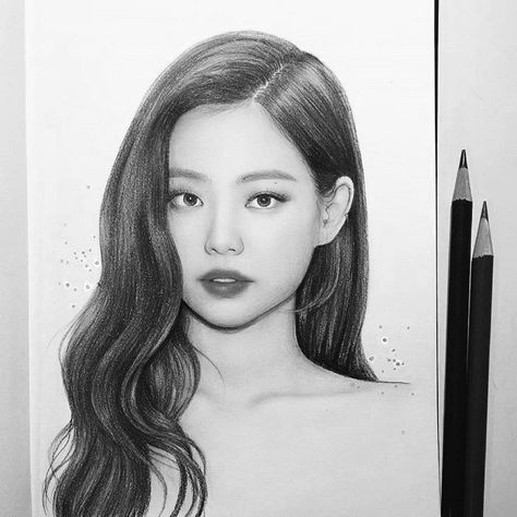 Jennie Blackpink Drawing, Jennie Sketch, Jennie Drawing, Blackpink Drawing, Brown Eyes Aesthetic, Pink Drawing, Alphabet Art Print, Cute Easy Doodles, Animation Art Sketches