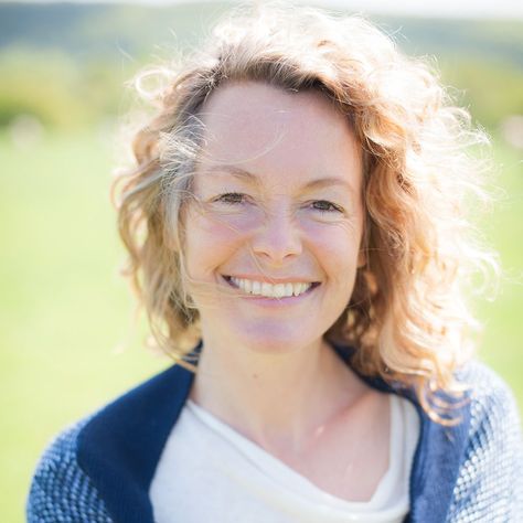 Kate Humble's surprising beauty tipsghkuk Joan Didion Quotes, Kate Humble, Carol Kirkwood, Kate Garraway, Eco Friendly Beauty, Beauty Tricks, Image Bank, Female Images, Beauty Trends