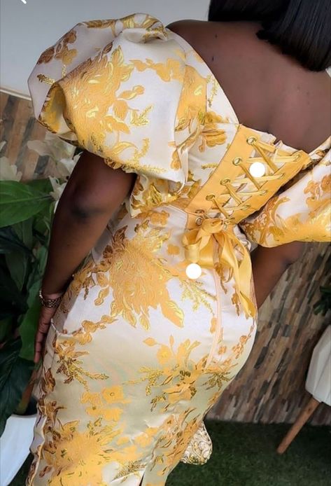 Brocade Dress Styles Nigeria, Brocade Dress Modern, Corset Dress Elegant, Brocade Dress Styles, Straight Extensions, Fitted Corset, Lace Dress Classy, Classy Short Dresses, Lace Gown Styles