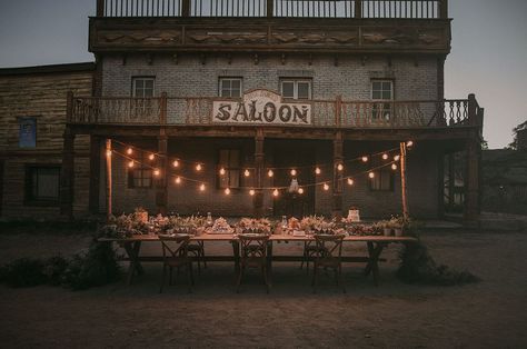 Old Western Victorian Wedding Inspiration tablescape Wild West Wedding Theme, Western Speakeasy Wedding, Western Gothic Wedding, Old West Wedding, Saloon Wedding, Cowboy Dinner, Western Victorian, Wild West Wedding, Engagement Party Decorations Diy