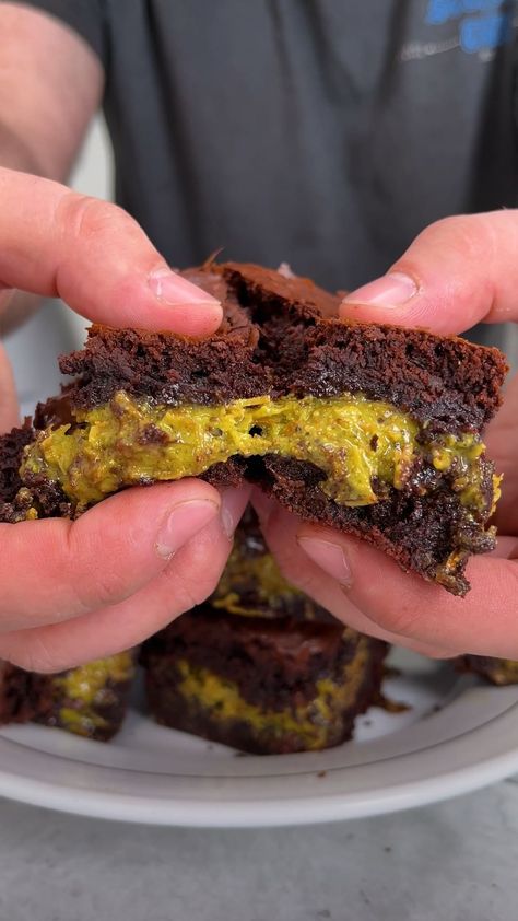 Twisted | We know, everyone’s seen the trending Dubai pistachio kunafa chocolate bars, but @not__a__baker wanted to take it one step further.... | Instagram Pistachio Butter, Triple Chocolate, Chocolate Brownies, Chocolate Bars, Brownie Recipes, Chocolate Bar, Pistachio, Brownies, You Think