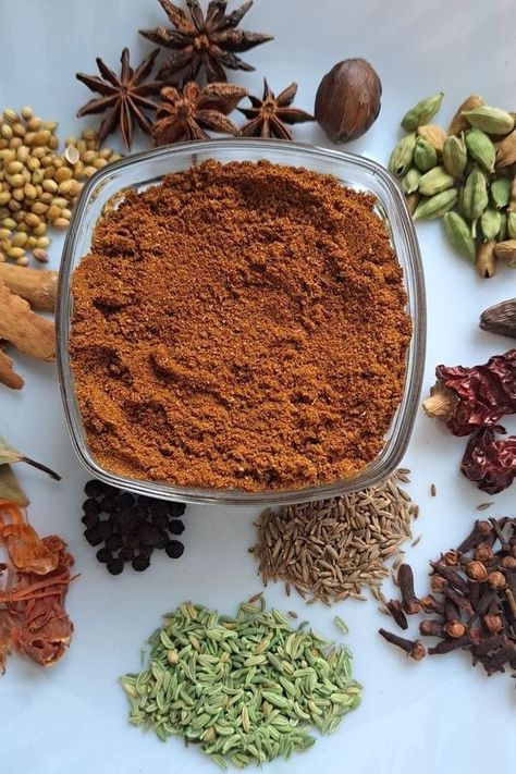 Homemade Garam Masala, Garam Masala Recipe, Cassia Cinnamon, Aromatic Oils, Masala Recipe, Coriander Seeds, Indian Spices, Basic Recipes, Spice Blends