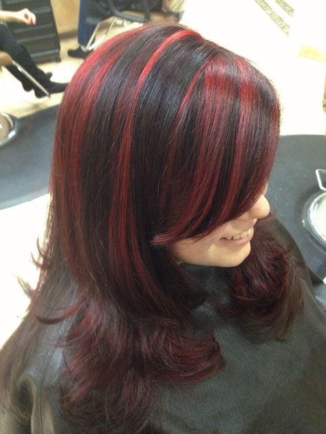 Red with black lowlights Medium Hair Highlights, Hair Red Highlights, Black Hair With Red Highlights, Diy Highlights Hair, Brown Hair With Highlights And Lowlights, Hair Caramel, Black Red Hair, Red Blonde Hair, Hair Highlights And Lowlights