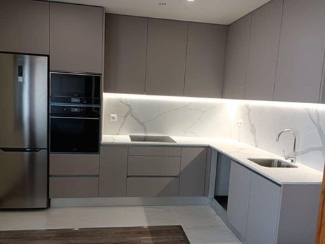 Kitchen Design L Shape, Kitchen Ideas L Shaped, L Shaped Kitchen Ideas, Shape Kitchen Design, Small L Shaped Kitchen, Modern Small Kitchen Design, L Shape Kitchen Design, L Shape Kitchen, Design Small Kitchen