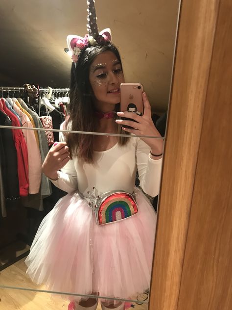 Disfraz unicornio 🦄 Cheer Coach, Cheer Coaches, Halloween Disfraces, Halloween Decor, Halloween Decorations, Tulle Skirt, Birthday Parties, Party Ideas, Frozen