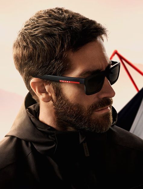 Jake Gyllenhaal Beard, Jake Gyllenhaal Haircut, Jake G, Men's Facial Hair, Mens Facial Hair Styles, Corte De Cabelo Masculino, Mens Haircuts Short, Prada Men, Jake Gyllenhaal