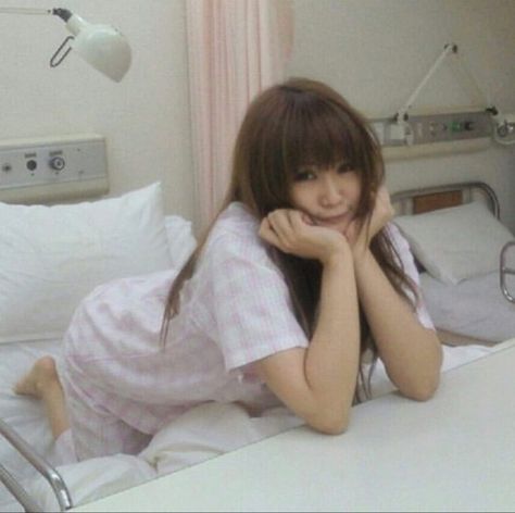 The Cardigans, Hospital Bed, Yami Kawaii, Gyaru Fashion, Pose Reference Photo, Ulzzang Girl, Photo Dump, Cute Icons, Pose Reference