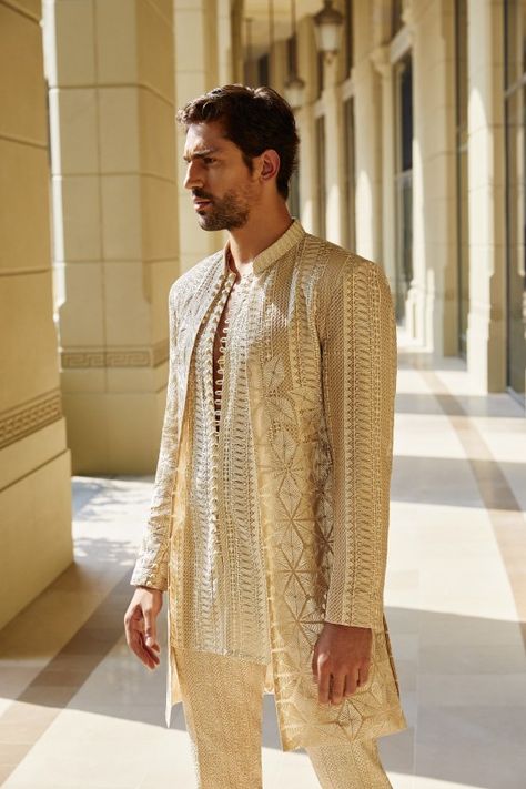 Menswear Traditional Indian Mens Clothing, Wedding Matching Outfits, Indian Wedding Suits Men, Indian Wedding Clothes For Men, Faraz Manan, Sherwani For Men Wedding, Wedding Kurta For Men, Groom Dress Men, Wedding Outfits For Groom