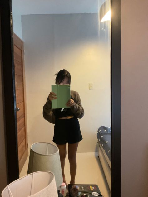 Ipad Mirror Selfie, Baguio Aesthetic, Ipad Selfie, Ipad Inspo, Ipad Kid, Ipad Kids, Baguio, Mirror Photo, Apple Ipad Pro