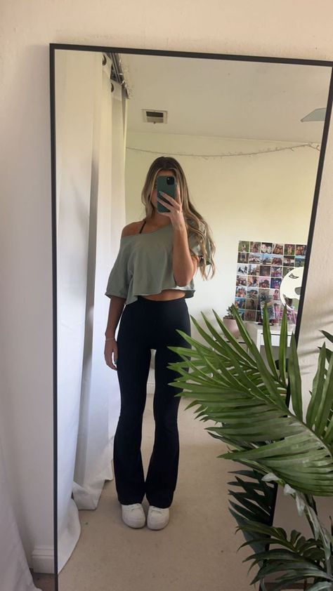 Lazy Day Outfits For School Summer, Summer Fit School, School Fit Ideas Aesthetic, Cute Comfortable Outfits For School, Cute School Outfits Spring, Casual Outfits Everyday, Teen Outfit Inspo School, Outfit Ideas For School Spring Comfy, Cute Fits For School Aesthetic