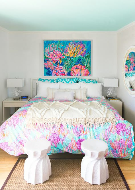 Lilly Pulitzer Room, Tropical Bedrooms, Girl Bedrooms, Teen Girl Bedroom, Cute Bedroom Ideas, Preppy Room, Awesome Bedrooms