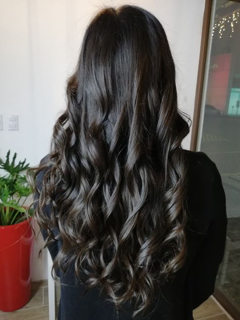 Blowout Curls Long Hair, Straight Hair With Curls At The End, Dnd Hairstyles, Loose Curls Long Hair, Hair Styles Wedding, Black Hair Curls, Curled Hairstyles For Medium Hair, Updo Hair Styles, Curling Straight Hair