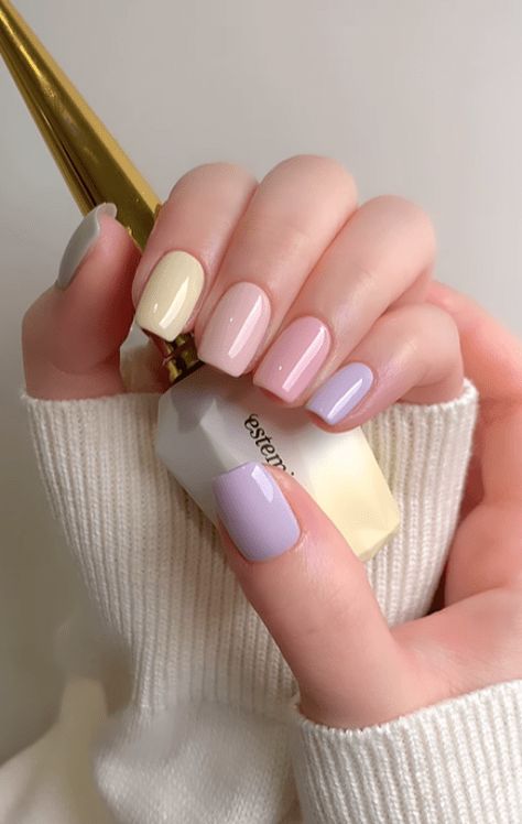 pastel multicolor spring nails. may nails. summer nail designs. fun colorful bright summer nails. Nail Yellow, Pastel Nail Art, Cute Pink Nails, Thanksgiving Nail Designs, Elegant Nail Designs, Thanksgiving Nails, Fall Nail Colors, Pastel Nails, Heart Nails