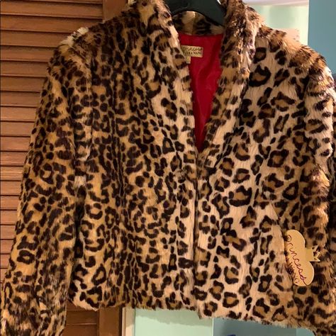 Nwt Girls Princess Vera Wang Jacket Size (L) Cheetah Print Jacket - Front Pockets. Lining Red Polyester. Front Clasp Closure Cheetah Print Jacket, Girl Coat, Print Jacket, Vera Wang, Cheetah Print, Style Me, Black And Brown, Jackets & Coats, Red