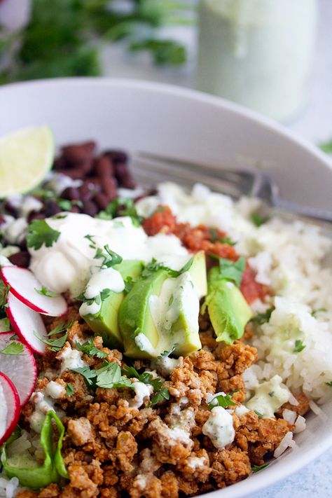 Ground Turkey Burrito Bowls – 5 Boys Baker Ground Turkey Burrito Bowl, Turkey Burrito Recipe, Ground Turkey Burrito, Turkey Burrito Bowl, Ground Turkey Tacos, Turkey Tacos, Burrito Bowls, Taco Bowls, Burrito Bowl