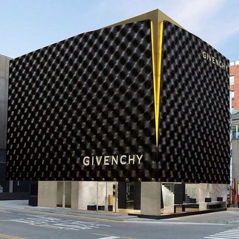 photo 1 Retail Facade, Commercial Design Exterior, Retail Architecture, Shop Facade, Interior Design News, Facade Lighting, Commercial Architecture, Design Exterior, Building Facade